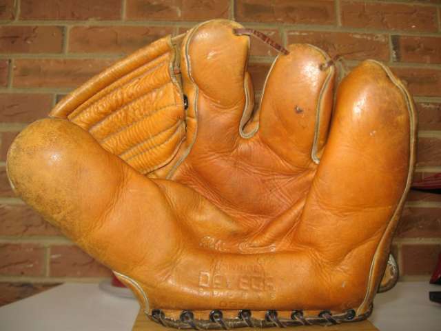 Eddie Stanky Davega D375 Front